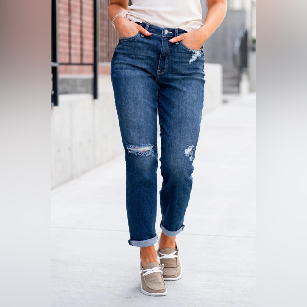 Judy Blue High Waist Distressed Boyfriend Cut Jeans